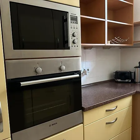 102 Im Alten Reichshof *