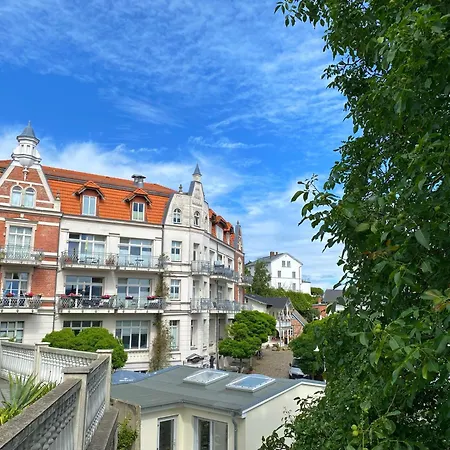 102 Im Alten Reichshof *